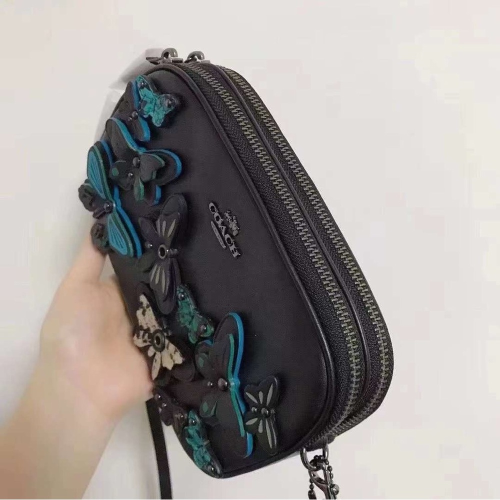 NWT Retail Coach Butterfly Applique Crossbody Clutch In Pebble Leather - Picture 5 of 7